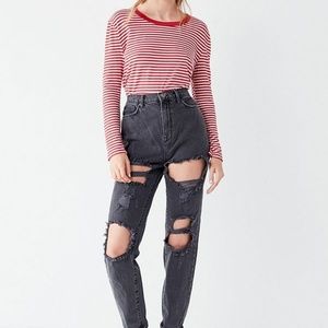 BDG Mom Jean – Blow Out